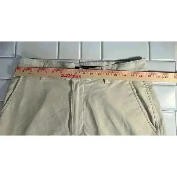 Chaps Golf 32 Women’s Khaki Golf Shorts - Picture 4 of 7